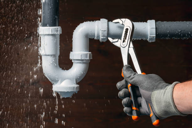 Professional Gas Line Repair technician working in Boston, VA